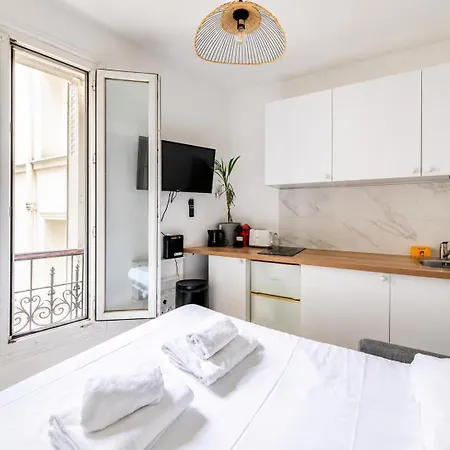 Le Nid De Pigalle Paris